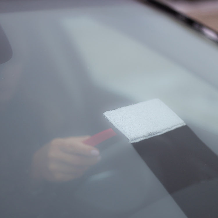 Rengöra vindruta insida