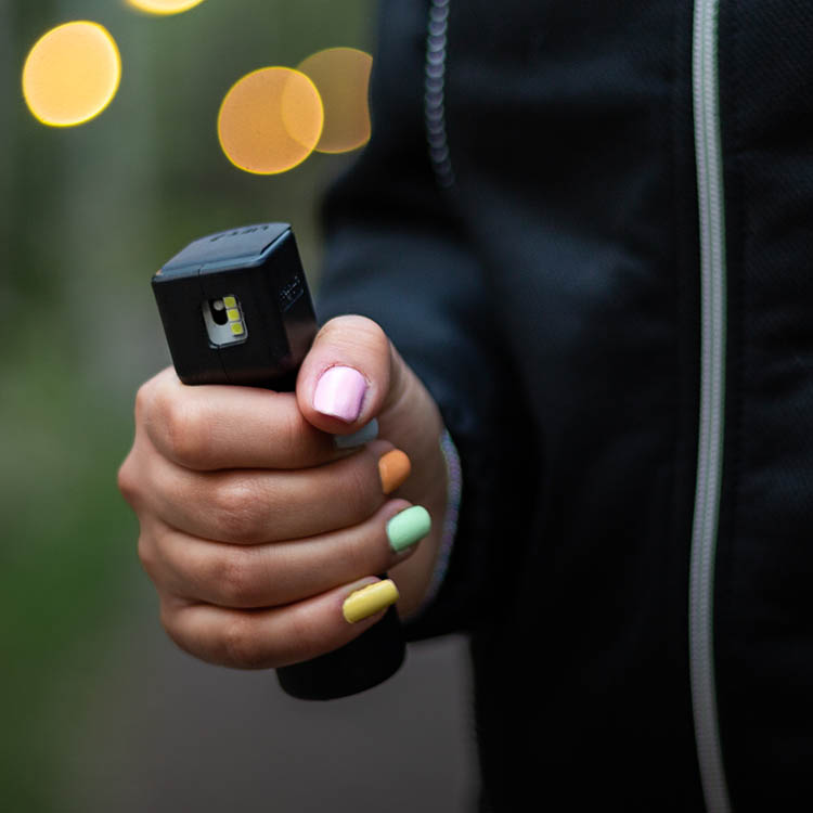 Försvarsspray med GPS, Plegium Smart