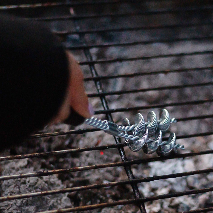 Liten grillborste i rostfritt stål