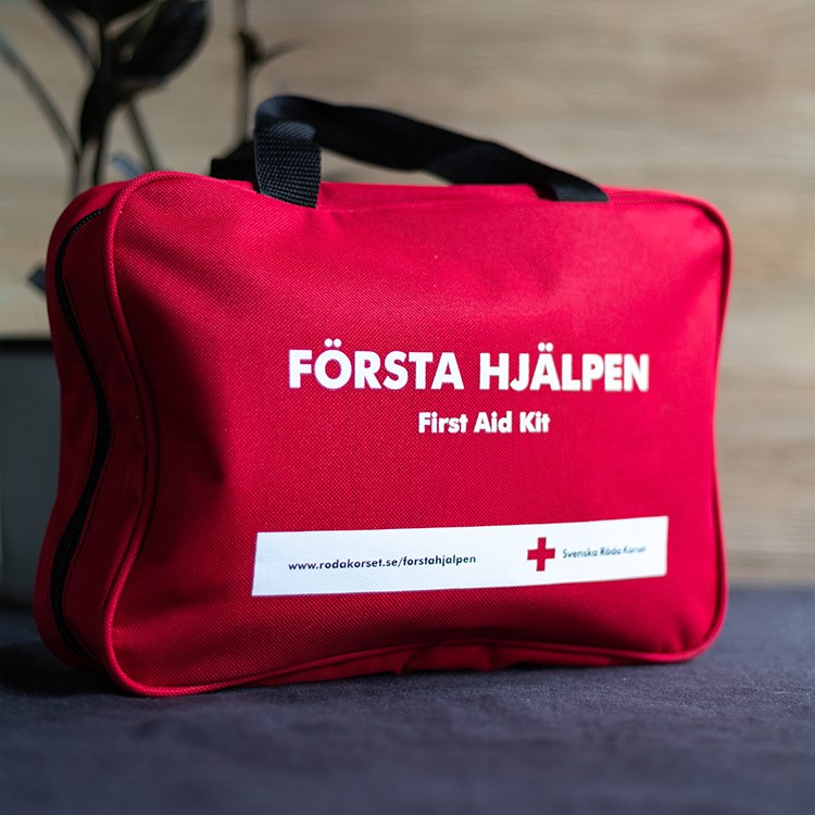 Läs mer om Röda Korsets Första hjälpen-väska, Stor