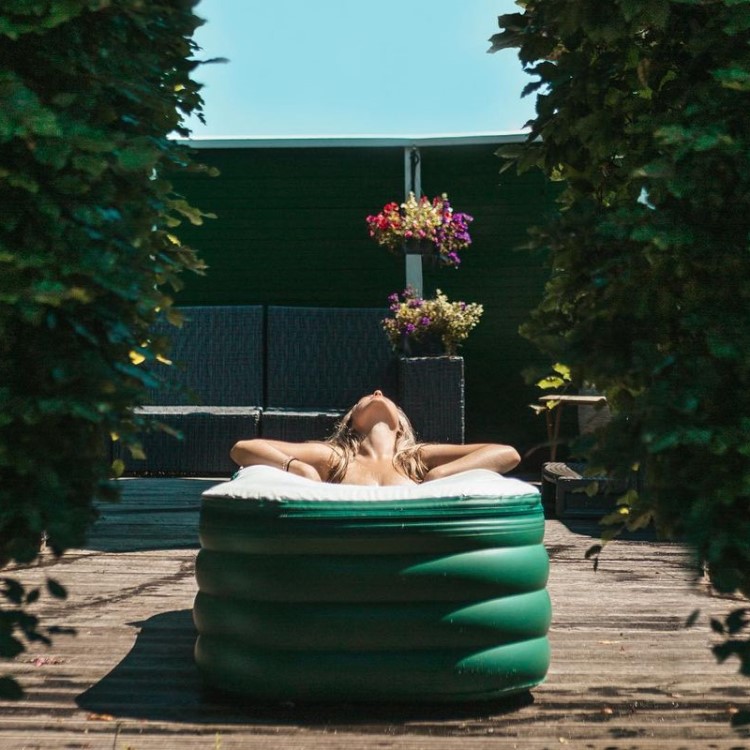 Läs mer om Uppblåsbart badkar Tubble, Royal 156 cm Grön