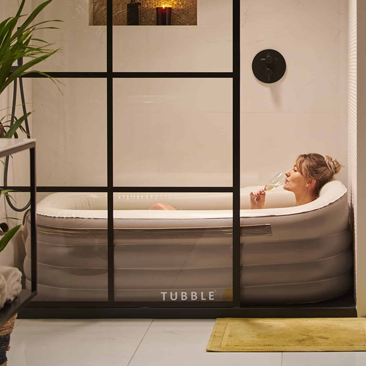 Läs mer om Uppblåsbart badkar Tubble, Royal 156 cm grå