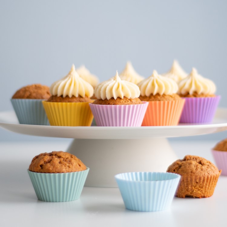Läs mer om Muffinsformar i silikon, 12-pack Pastell 75 ml formar