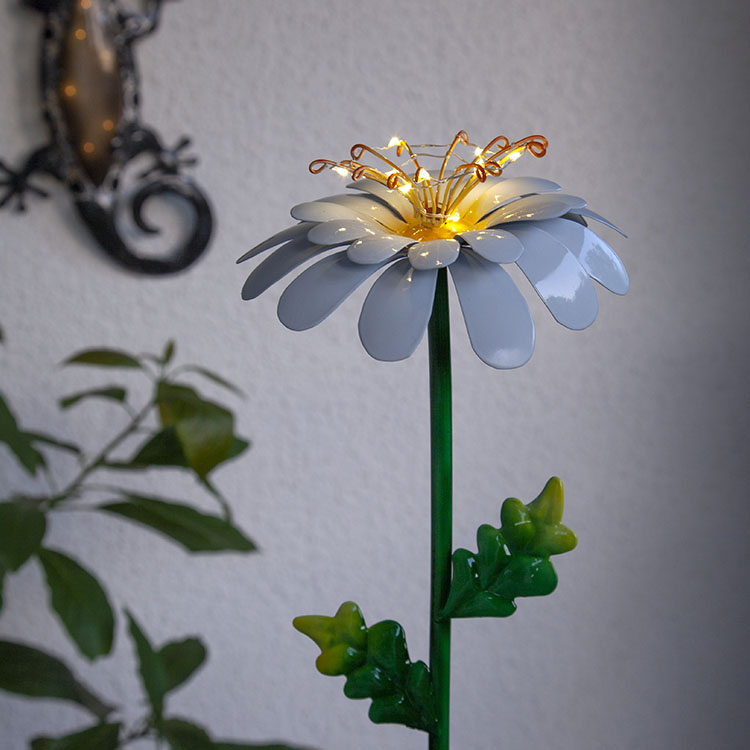 Solcellsblomma på spett, Daisy