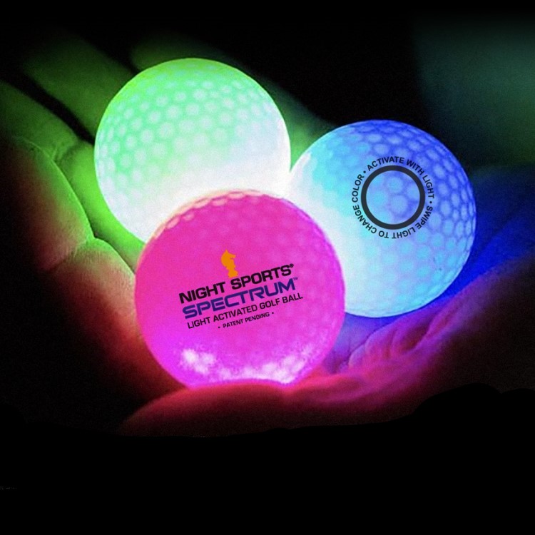 Läs mer om Ljusaktiverade lysande golfbollar, 3-pack