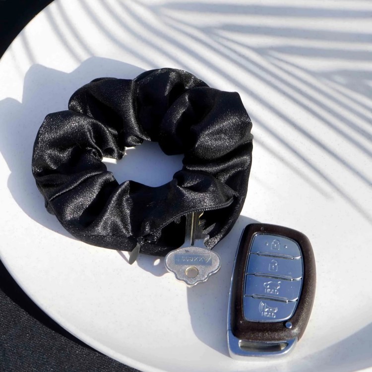 Scrunchie med ficka, Satin Svart