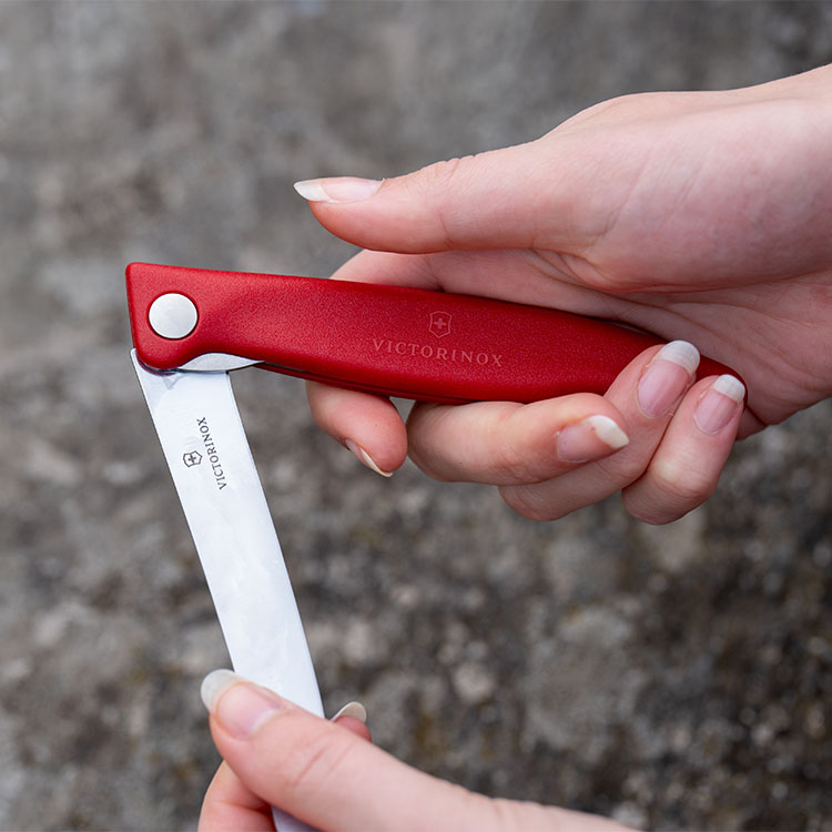 Läs mer om Fällbar picknickkniv, Röd