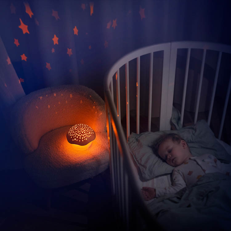 Stjärnprojektor med gråtsensor