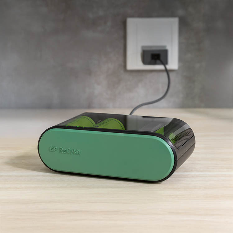 Universal batteriladdare, GP ReCyko
