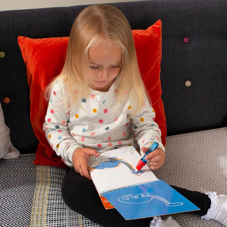 Vattenmålarbok med penna