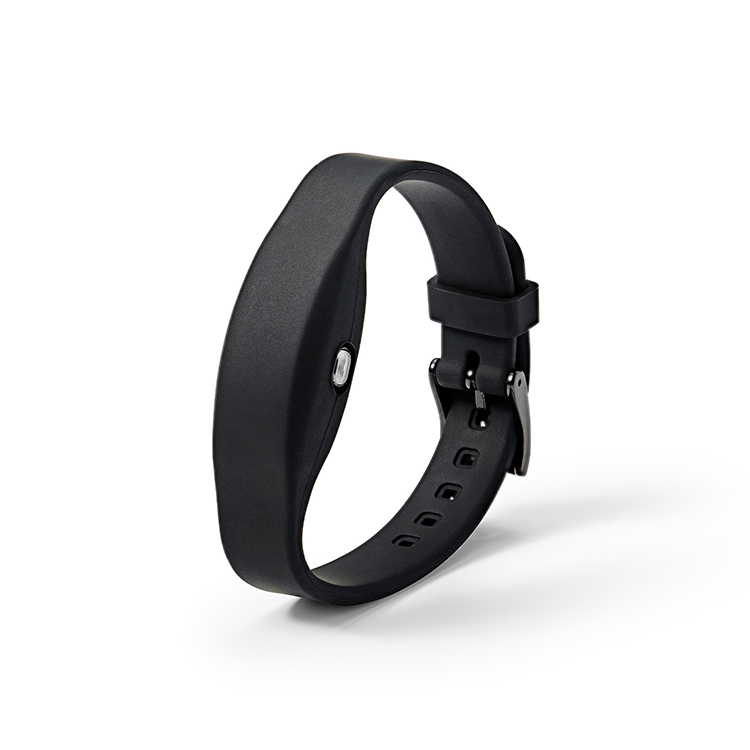 Överfallslarm med GPS Safety by Cilia Svart