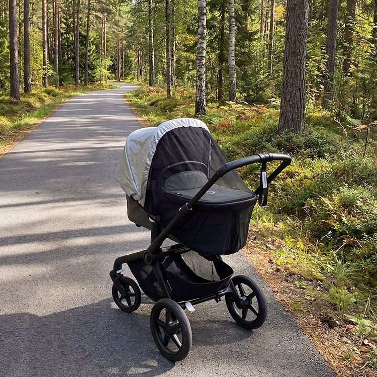 Myggnät med UV-skydd till barnvagn