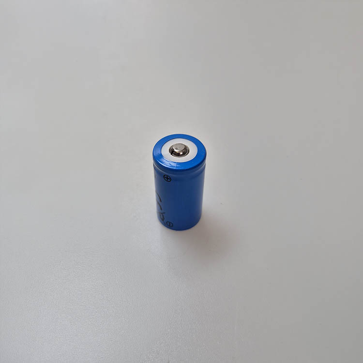 Reservbatteri till överlevnadsradio MMR88