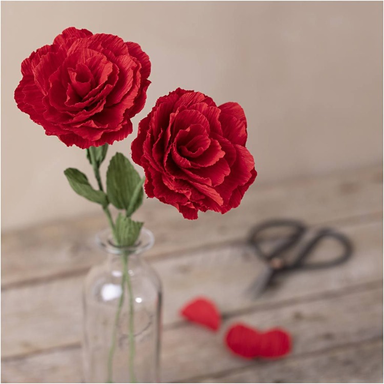 Pysselblommor av kräppapper, Rosor