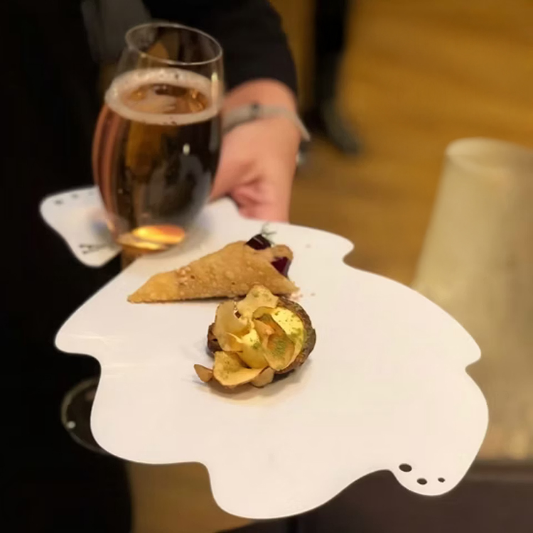 Mingelbricka med glashållare
