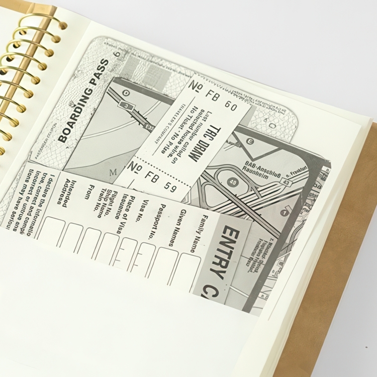 Anteckningsbok med fickor, SPIRAL PAPER POCKET A5 SLIM, Traveler's Comapany, Natur