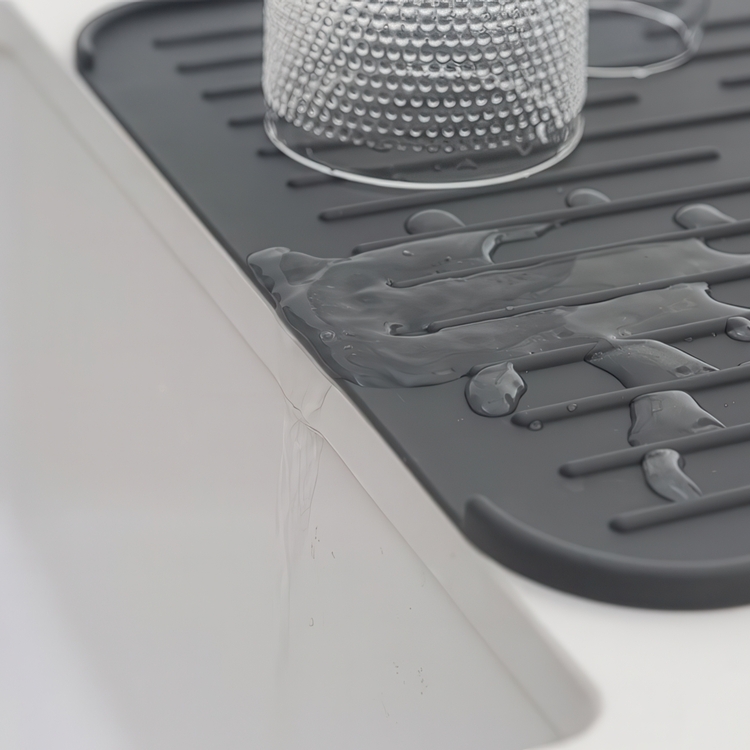 Avrinningsbricka i silikon, BRABANTIA DRYING MAT, 44 x 32,5 cm