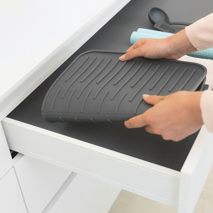 Avrinningsbricka i silikon, BRABANTIA DRYING MAT, 44 x 32,5 cm