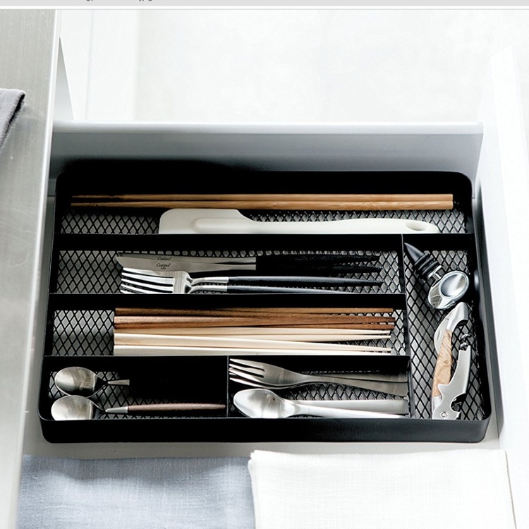 Besticklåda / Pennfack i metall, TOWER MESH TRAY, 35 x 23,5 x H 4,5 cm, Yamazaki