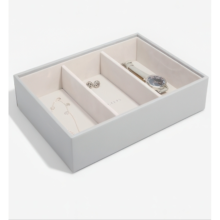 Bricka för klockor mm, 3 fack, Djup, CLASSIC STACKERS, 25 x 18 x H 6 cm, Pebble Grey