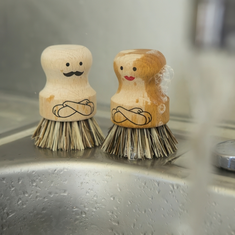 Diskborste i trä, MRS SCRUBBER, Natur