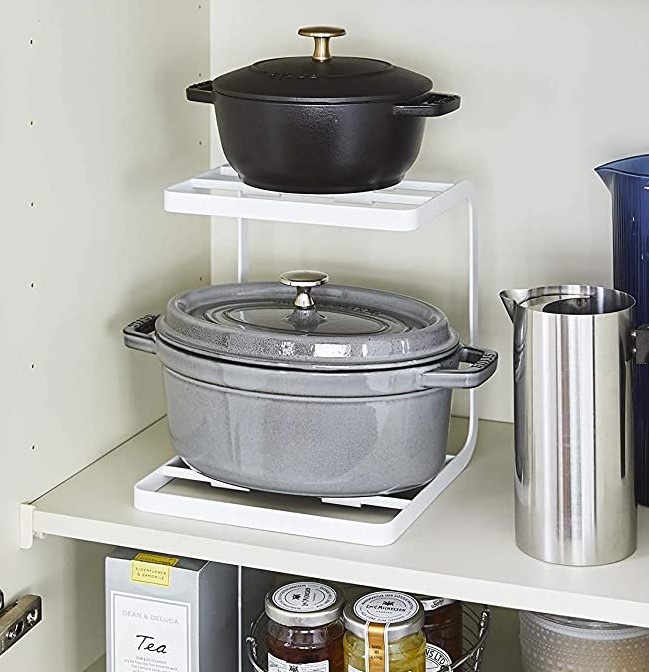 Hylla för kastruller, Kraftig metall, TOWER COOKWARE STAND, Yamazaki, Vit