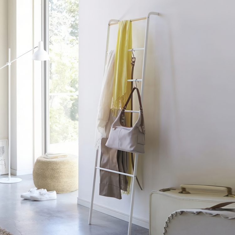 Klädställning att luta mot väggen, TOWER LEANING LADDER, 45 x 24 x H 160 cm, Yamazaki