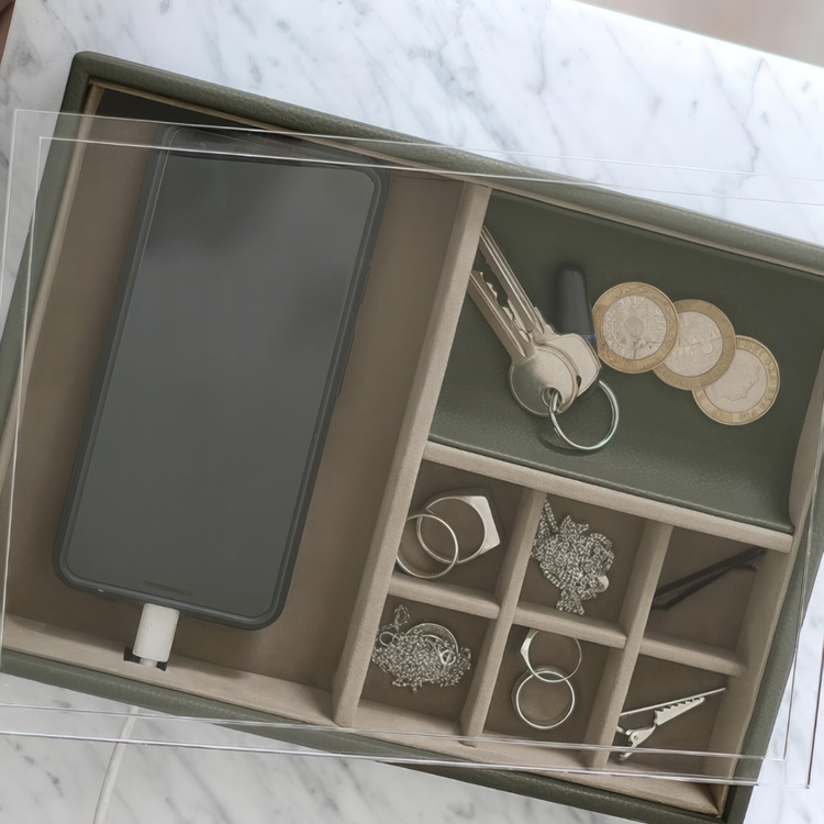 Låda för Accessoarer med displaylock, STACKERS VALET BOX, 18 x 25 x H 6 cm , Olivgrön