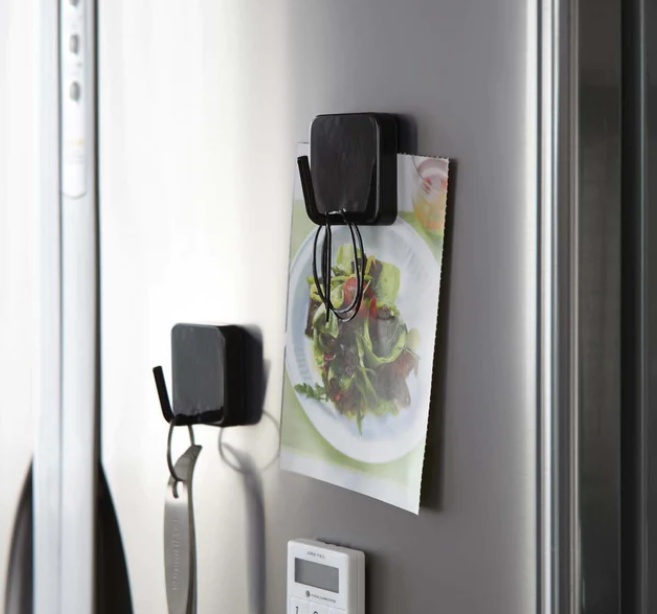 Magnetisk krok, MAGNET HOOK TOWER, 4,8 x 4,8 cm, Yamazaki, Svart