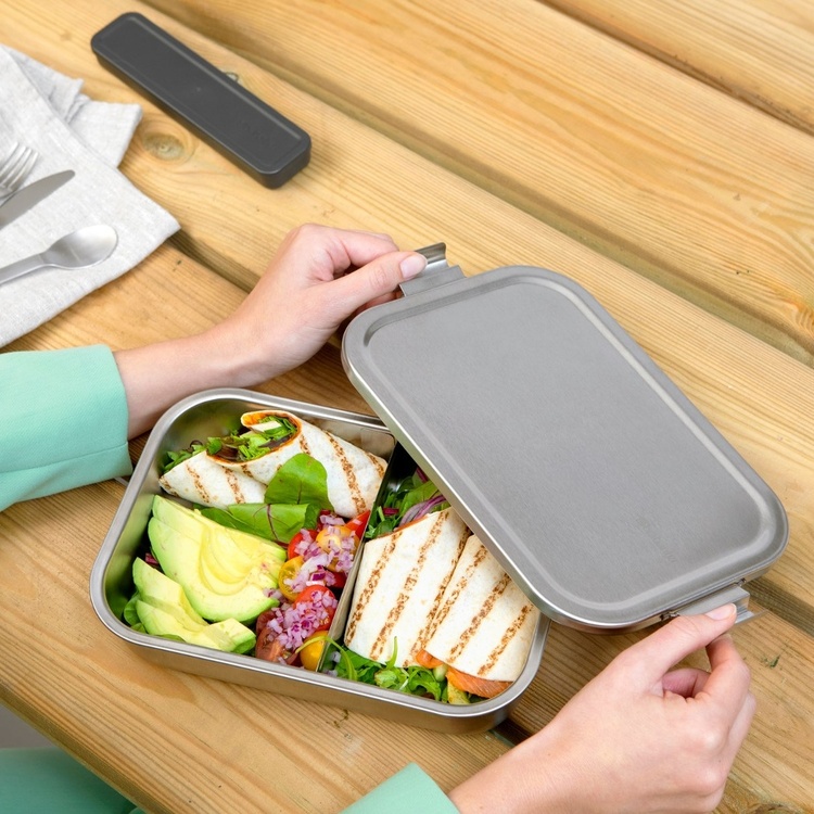 Matlåda i metall, med avdelare, 2 L, BRABANTIA MAKE & TAKE LARGE LUNCH BOX, 17,4 x 26,1 x H 6,3 cm, Silver
