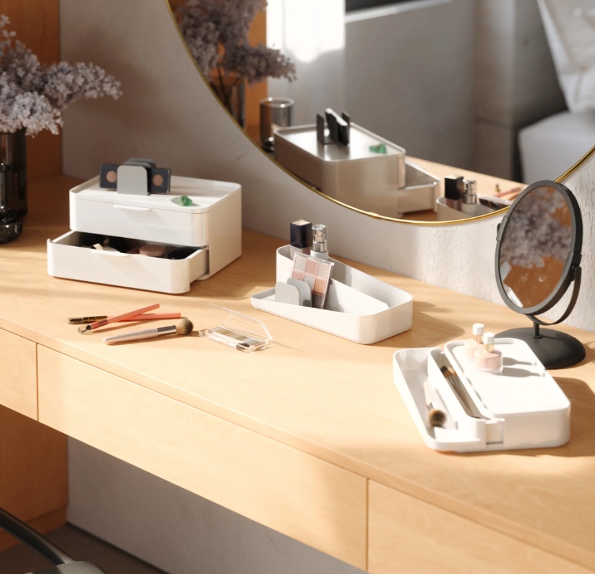 Mini byrå / Ställ för smink, UMBRA LARGE GLAM MAKE UP ORGANISER, Vit/ Ljusgrå