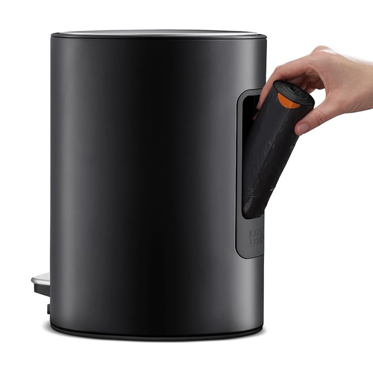 Pedalhink för hörn, 5 L, EASY-STORE PEDAL BIN, Joseph Joseph, Svart / Silver