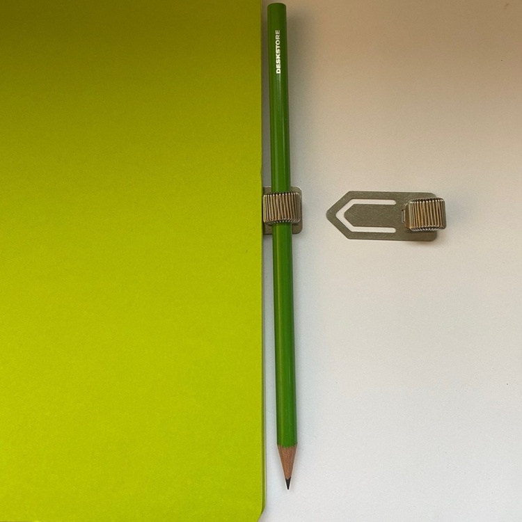 Pennhållare i metall, NOTE PAD CLIP, silver