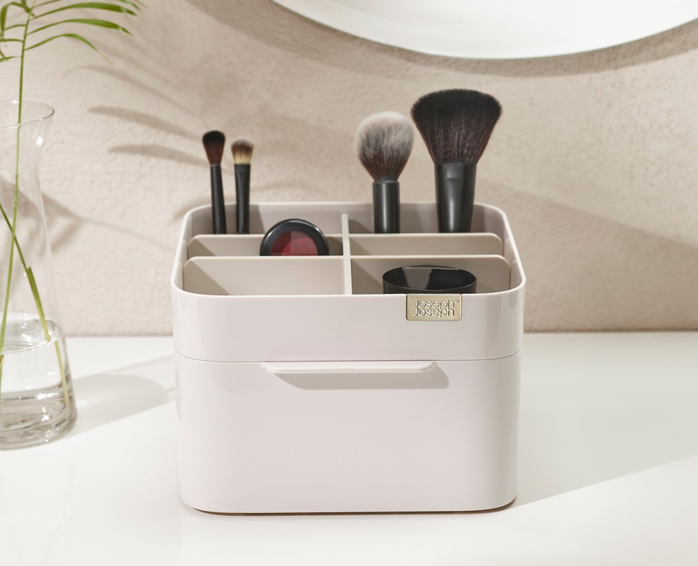 Sminkställ med låda, VIVA MEDIUM COSMETIC ORGANISER, Joseph Joseph, Benvit