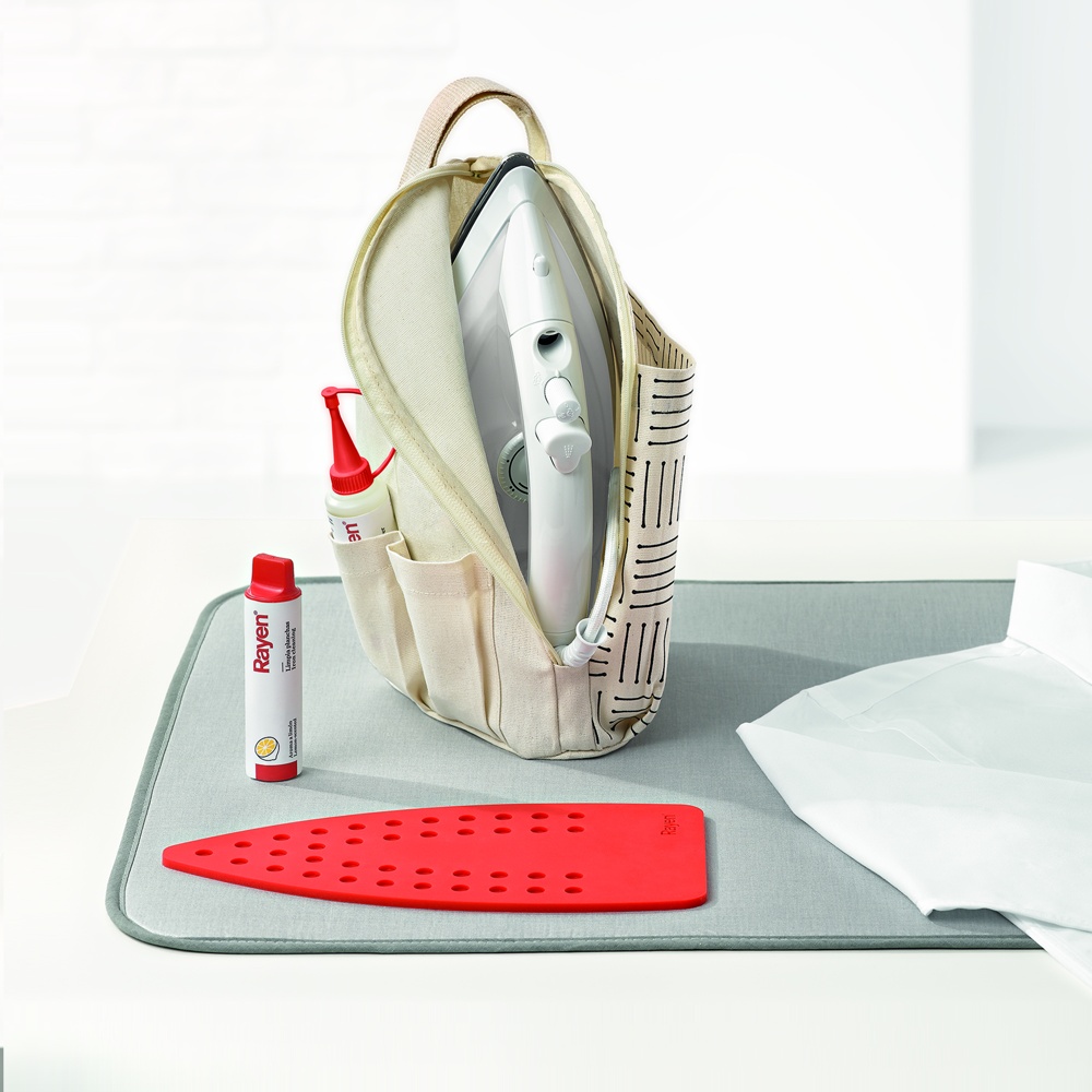 Strykjärnsväska , strykfilt, rengöring mm, IRONING KIT, Off White