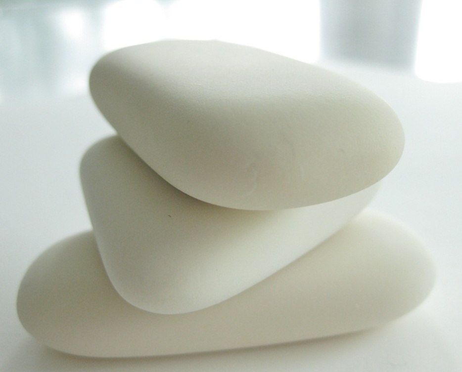Suddgummi, DESKSTORE STONE, 6 x 3 x H 1,2 cm, Off white