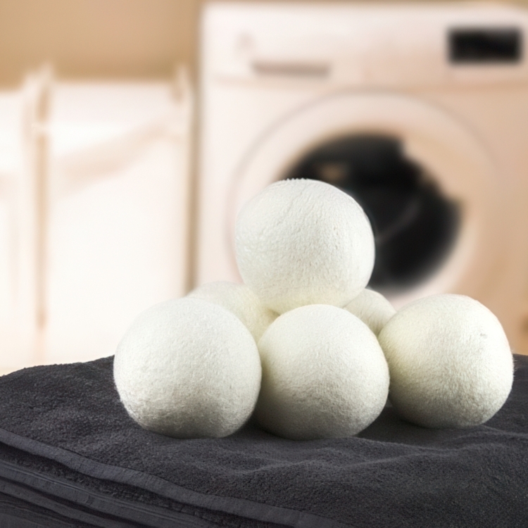 Torkbollar av ull till torktumlaren, 3 st, WOOL DRYER BALLS, Ø 7cm, Vita