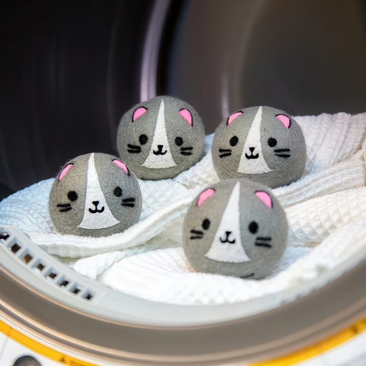 Torkbollar av ull till torktumlaren, 4 st, WOOL CAT DRYER BUDDIES, Ø 7 cm, Grå
