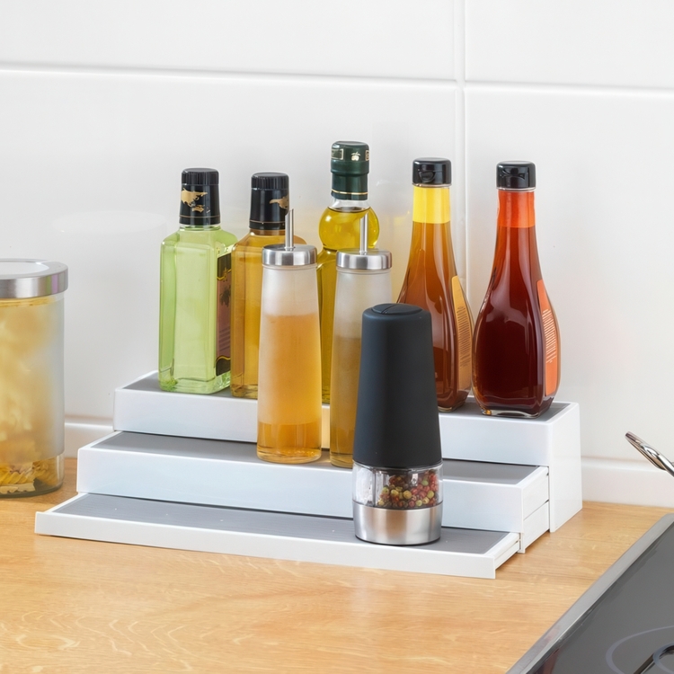 Trappstegshylla för kryddor med 3 utdragbara hyllplan, STEPS, vit / grå