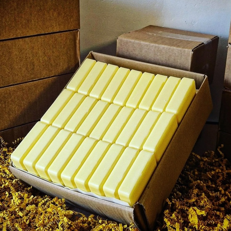 Tvål med Citrondoft från Provence, 125 g, LEMON SOAP, 8,5 x 5,5 x H 2,5 cm, Ljusgul