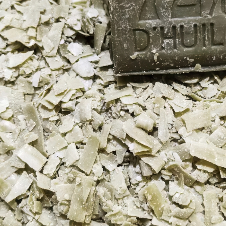 Tvålflingor av Ekologisk Olivtvål, 1kg, SAVON DE MARSEILLE COPEAUX, Olivgrön