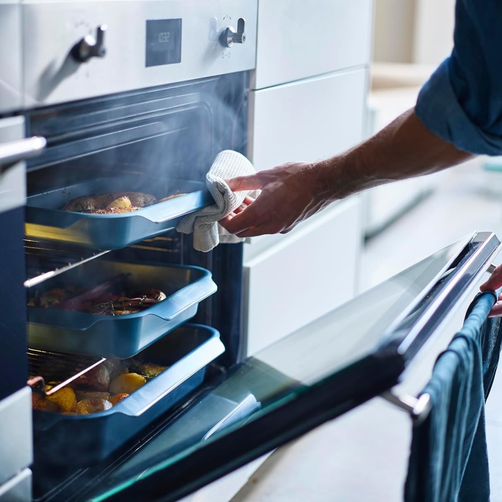 Ungsformar i Kolstål, Set med 3 st, NEST OVEN ROASTING TRAYS, Joseph Joseph, Blå