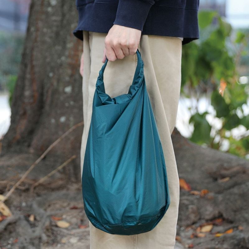 Vattentålig Påse, 12 Liter NÄHE DRY STUFF BAG LARGE, 32 x H 47 cm