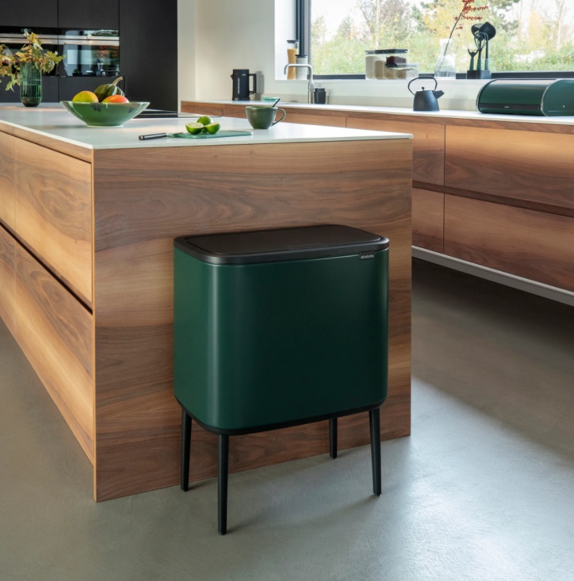 Återvinningsstation på ben, 2 insatser, BRABANTIA BO TOUCH 23 + 11 L, Pine Green