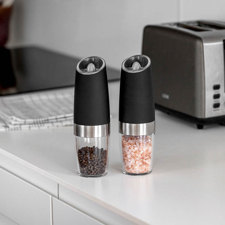 Set med elektrisk salt- & pepparkvarn i gruppen Hemmet / Kökssaker / Köksredskap hos SmartaSaker.se (14517)