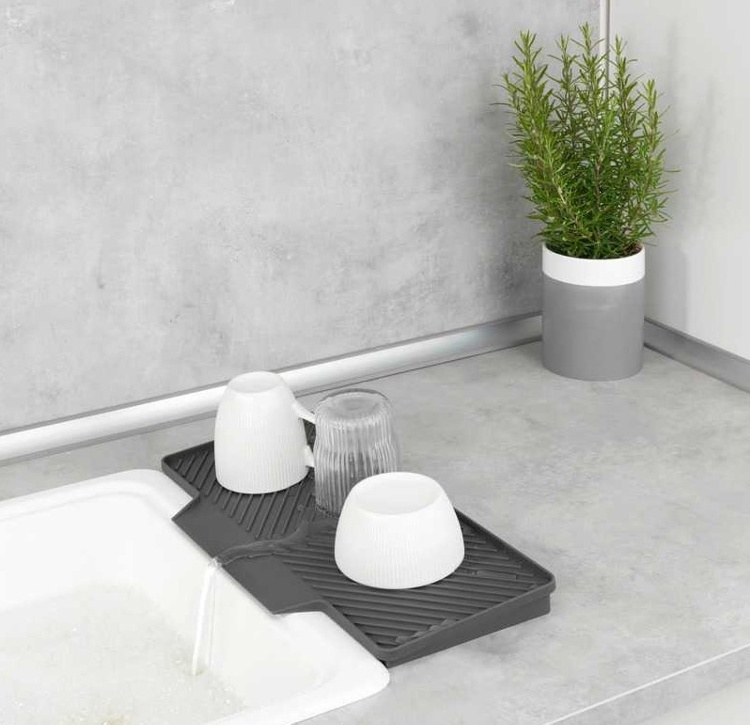 Avrinningsbricka för små ytor, Sluttande, NEIL, 40 x 20 cm, Grå i gruppen Förvaring / Köksförvaring / Diskställ och diskbänk hos SmartaSaker.se (40065)