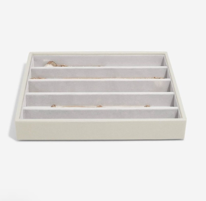 Bricka för halsband, 5 fack, CLASSIC STACKERS, 25 x 18 x H 3,7 cm, Oatmeal i gruppen Förvaring / Sovrumsförvaring / Smyckesförvaring hos SmartaSaker.se (40240)