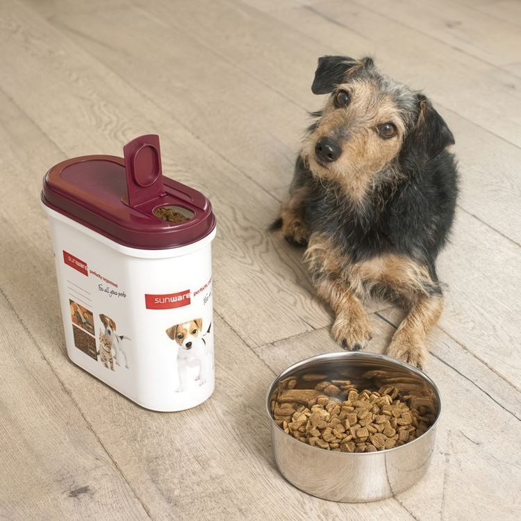 Burk för Djurfoder, 2,2 L, PET PITCHER, 20 x 10 x H 20 cm, Vit / Vinröd i gruppen Förvaring / Köksförvaring / Förvaringsburkar hos SmartaSaker.se (40257)