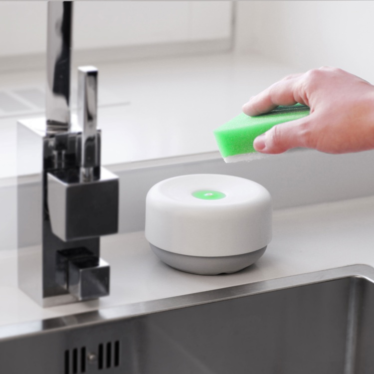 Diskmedelspump, PRESS-PUMP, Ø 11 x H 6,5 cm, Bosign, Vit / Grå i gruppen Förvaring / Köksförvaring / Diskställ och diskbänk hos SmartaSaker.se (40432)