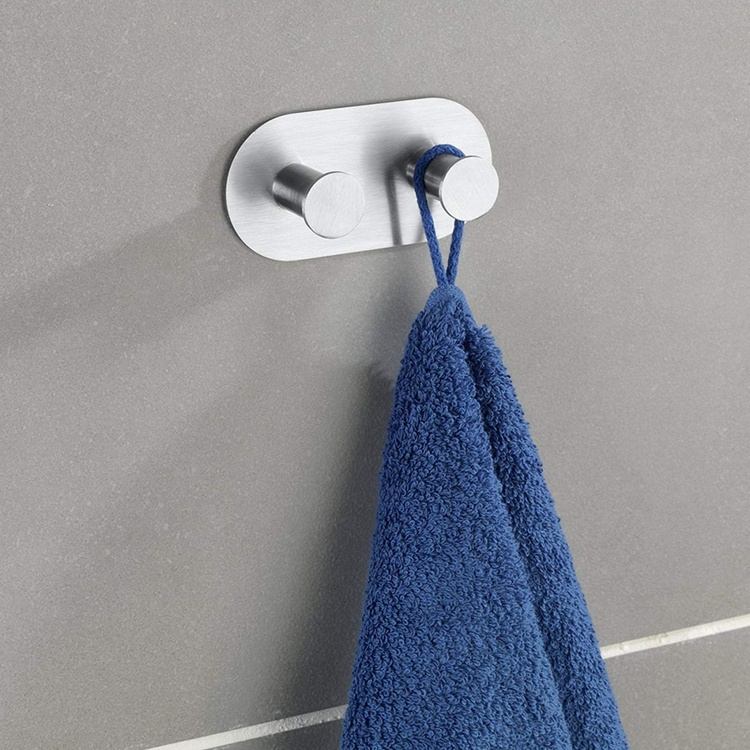 Dubbelkrok, Självhäftande, Rundad, CELANO DUO, 10 x 5 cm, Borstat Rostfritt stål i gruppen Förvaring / Magneter och självhäftande / Självhäftande krokar hos SmartaSaker.se (40508)